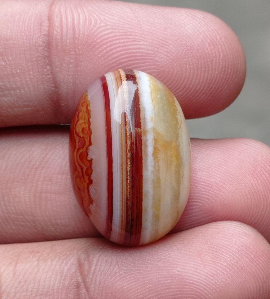 34.1ct Banded Agate Cabochon - Sulaimani Aqeeq - 25x18x10mm