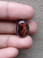 Orbicular Agate Cabochon with Banded Pattern - Sulaimani Aqeeq - 20x15x9mm