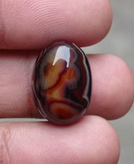 Orbicular Agate Cabochon with Banded Pattern - Sulaimani Aqeeq - 20x15x9mm