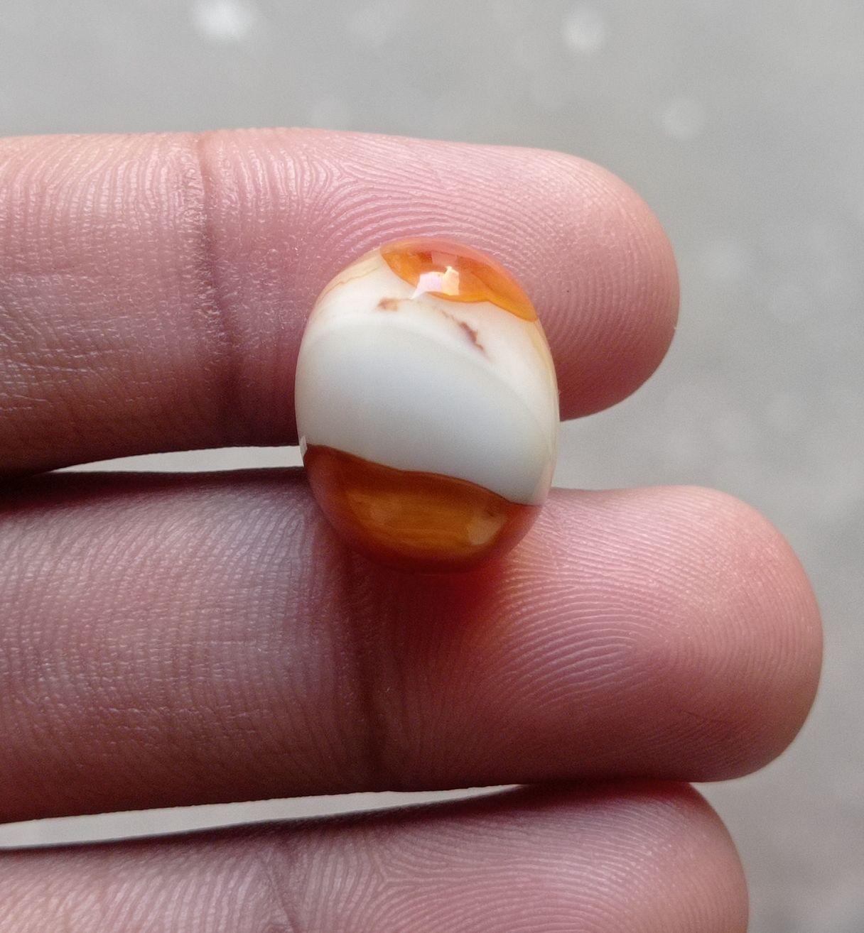 20.9ct Bi-Color Agate - Sulaimani Aqeeq -  19x15x9mm