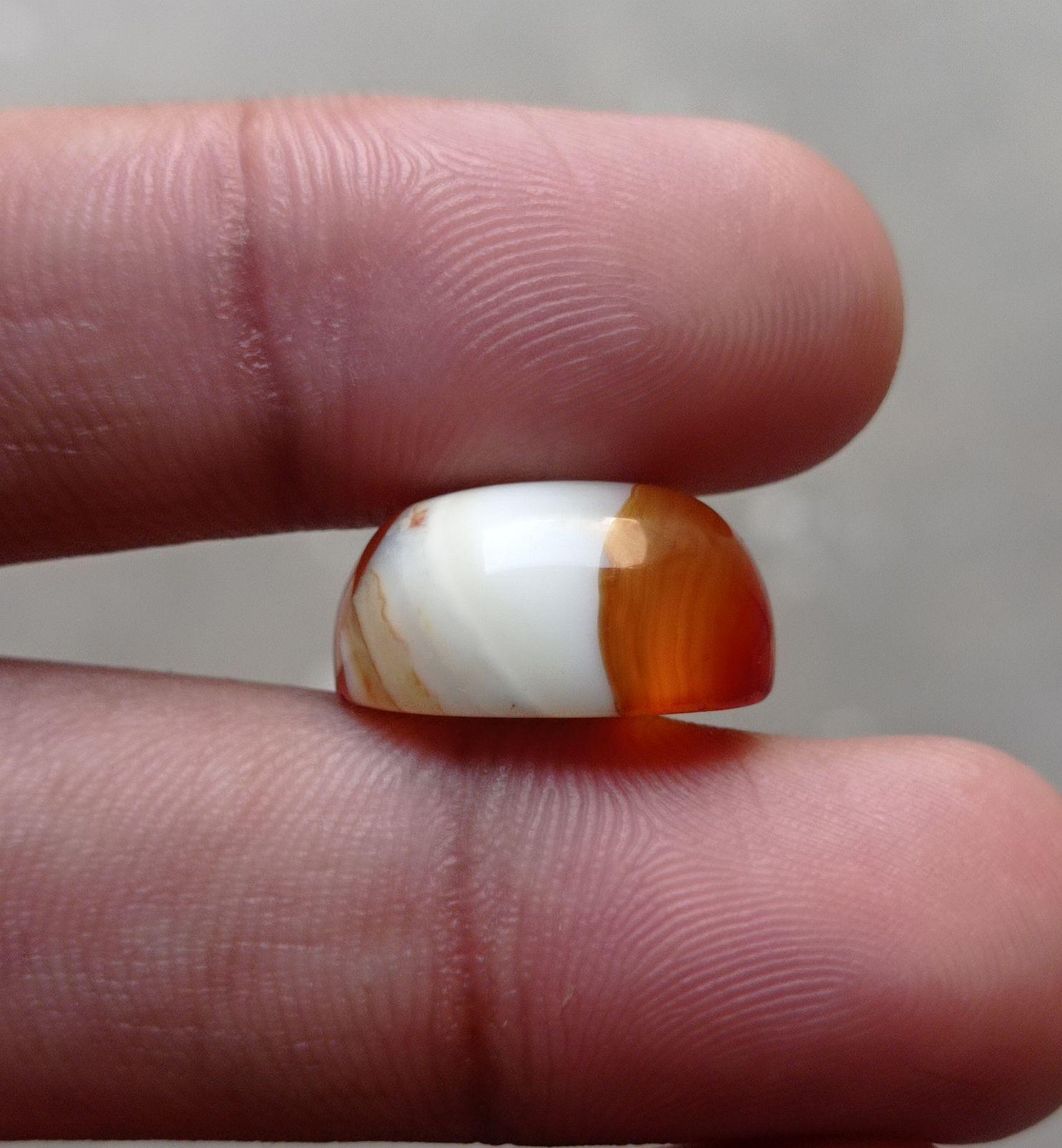 20.9ct Bi-Color Agate - Sulaimani Aqeeq -  19x15x9mm