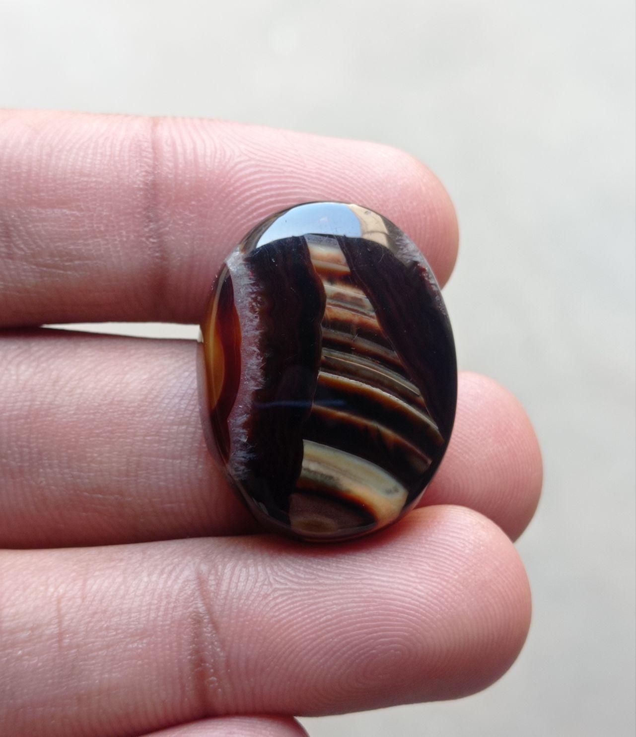 42.4ct Black Banded Agate Cabochon - Sulaimani Aqeeq - 29x22x8mm