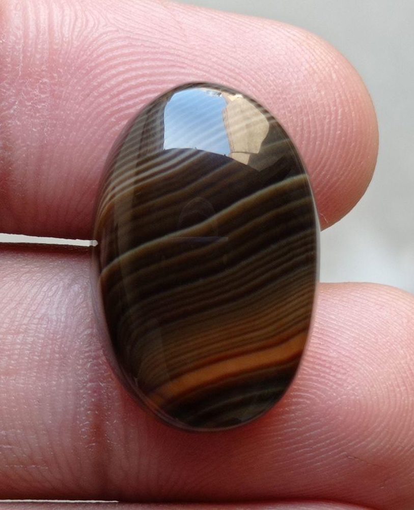 23.7ct Banded Agate - Sulaimani Aqeeq - 24x16x8mm