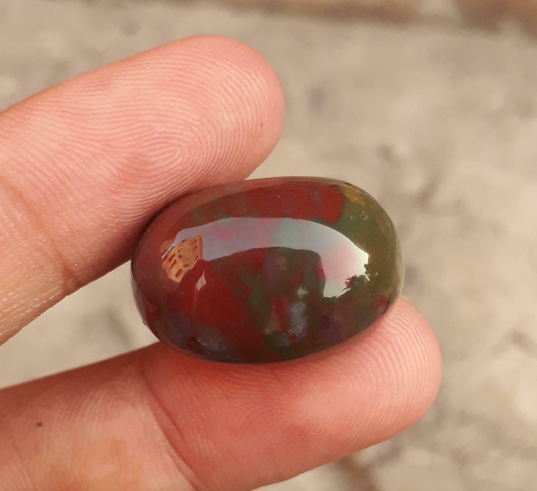 33.9ct Natural High Quality Blood Stone - Heliotrope - Dimension -25mm x 17mm