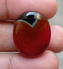 35.8ct Bi-Color intense Red/Black Agate  Cabochon - Sulaimani Aqeeq - 26x21x8mm