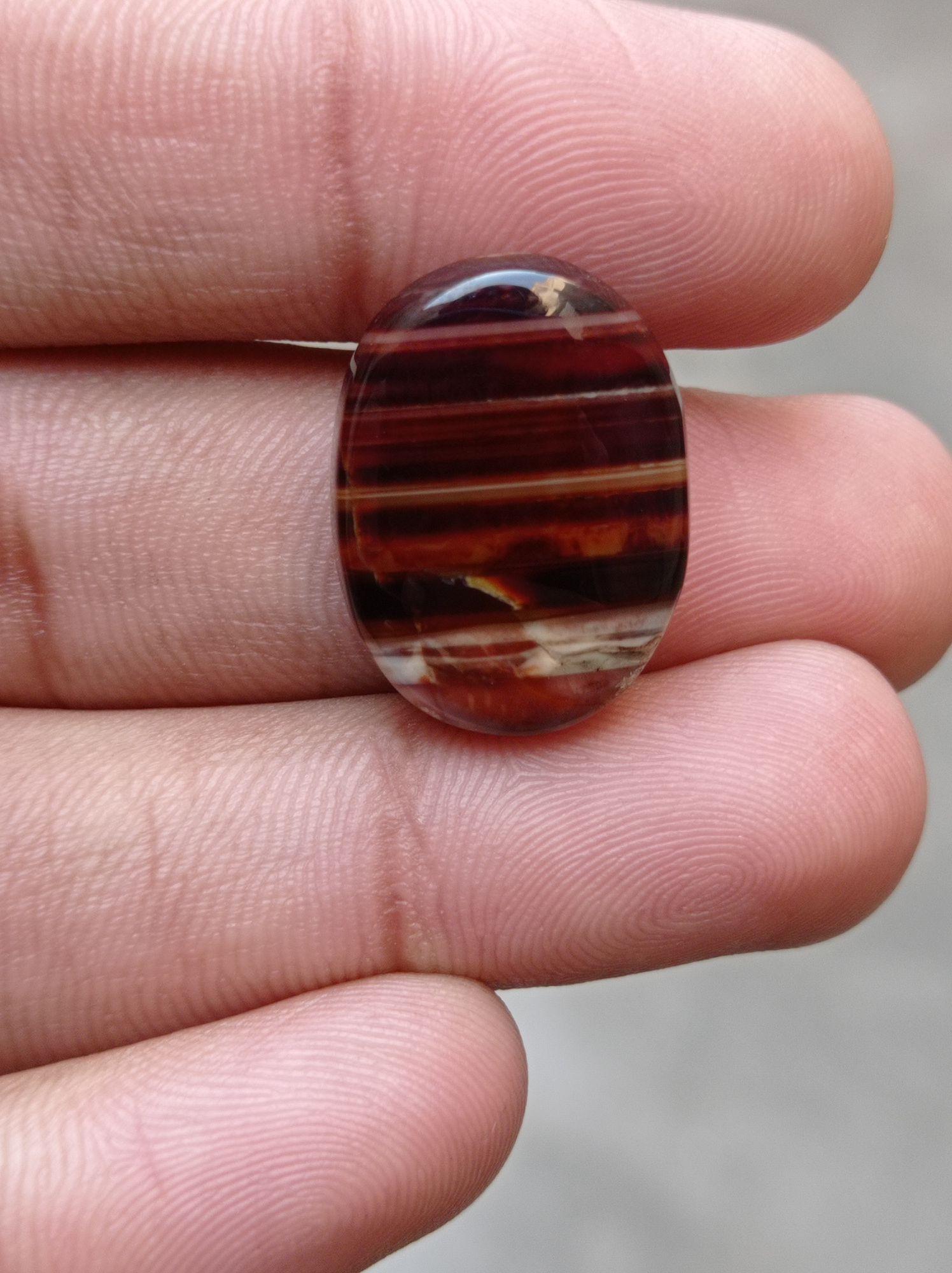 22ct Banded Agate Cabochon - Sulaimani Aqeeq - 23x17mm