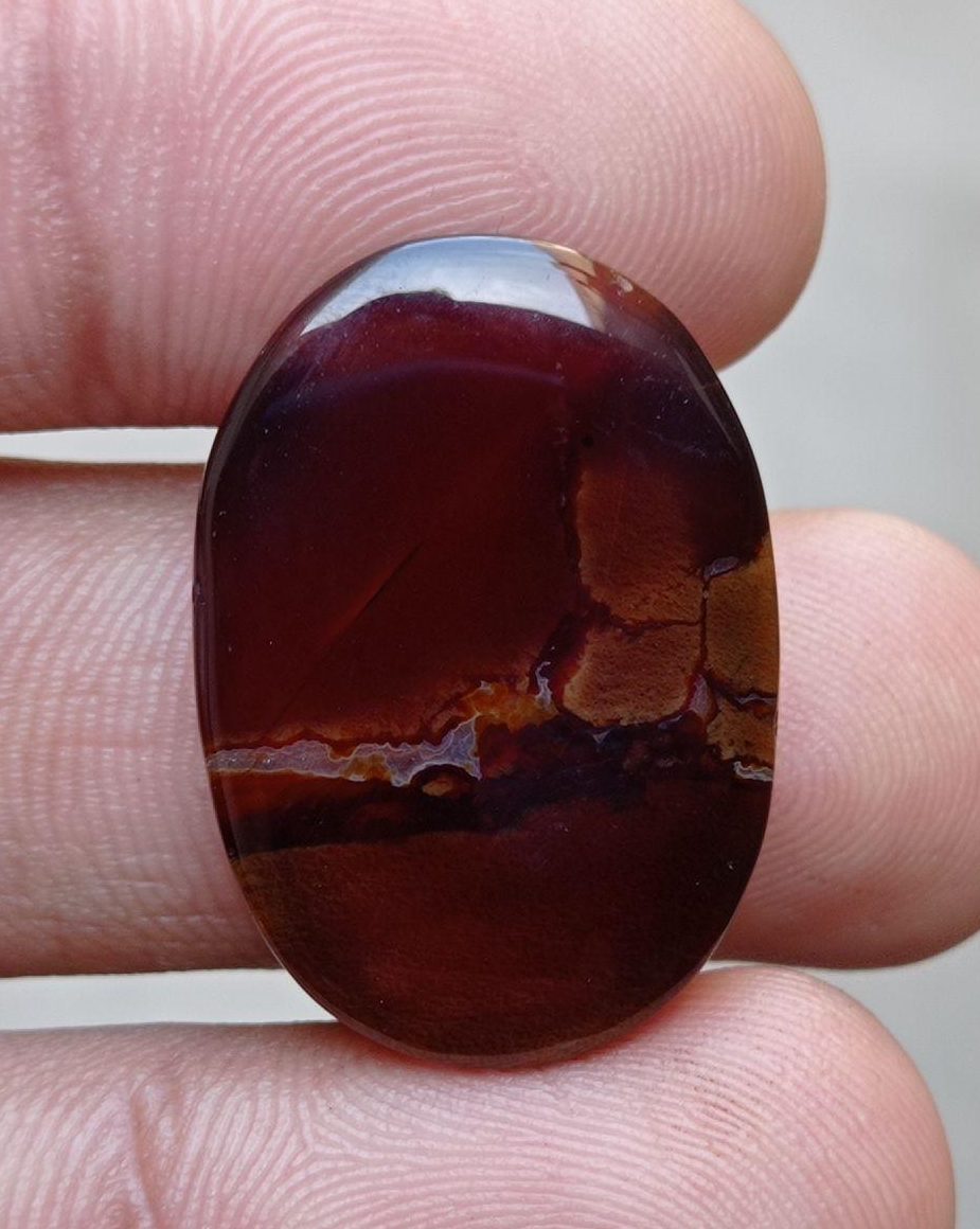 28.9ct Agate with Rocky Texture - Sulaimani Aqeeq - 28x20x5mm