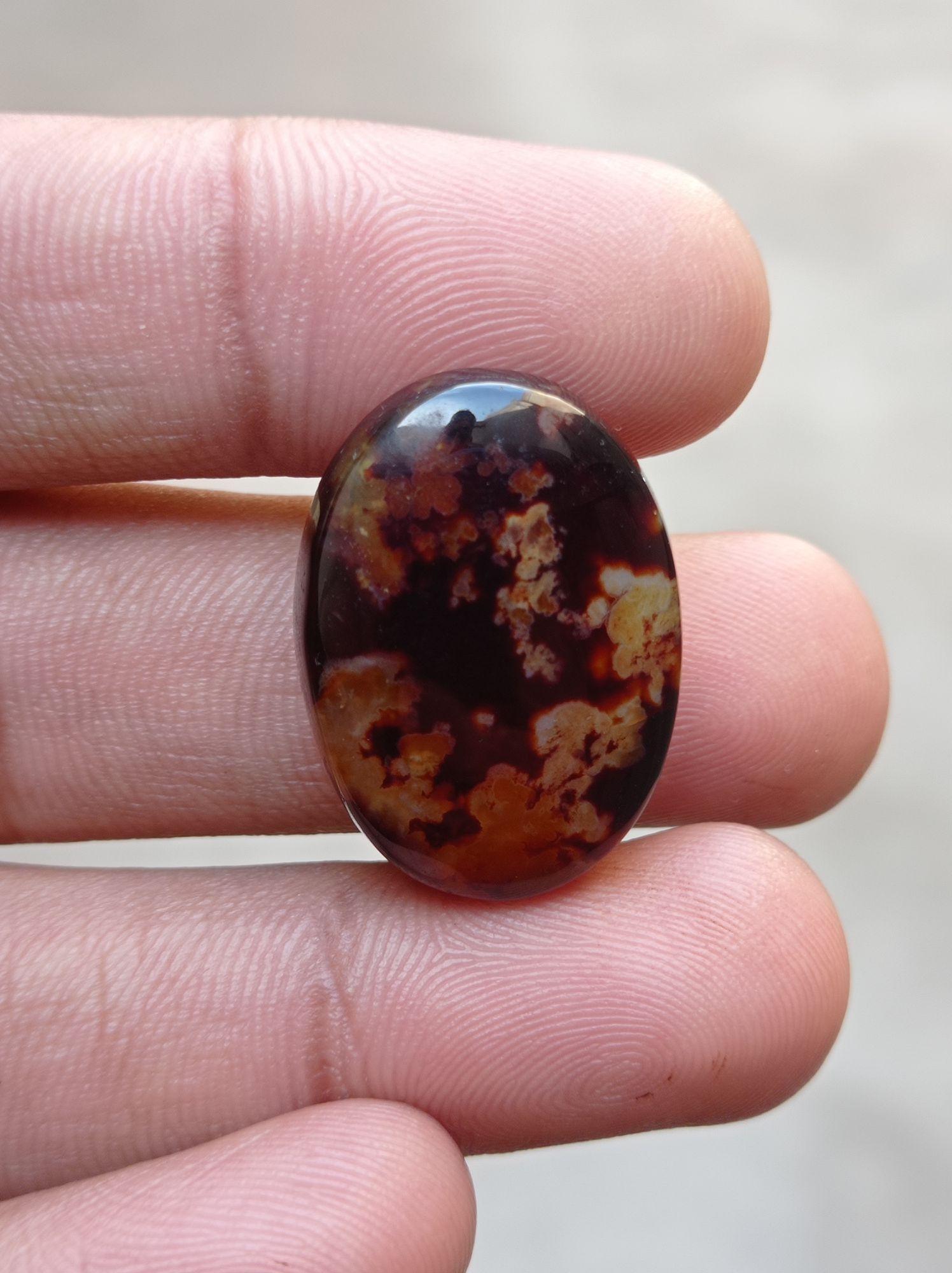 36.9ct Abstract  Agate Cabochon - Sulaimani Aqeeq - 28x20x8mm