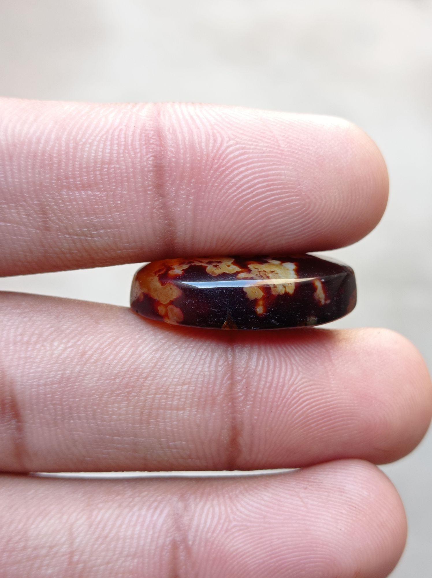 36.9ct Abstract  Agate Cabochon - Sulaimani Aqeeq - 28x20x8mm