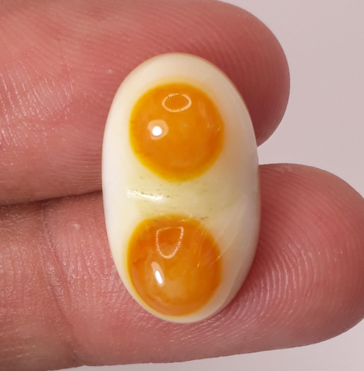 14.2ct Natural Yellow Eye Agate For Sale - Aqeeq - Dimension 20x12x8mm