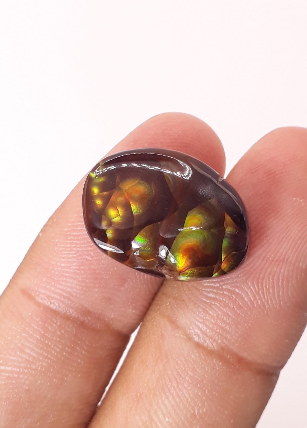 16.9ct Rainbow Bubbly Mexican Fire Agate,  Rare Fire Agate, Oval Cabochon Fire Agate - Perfect gemstone Gift, Rare Gemstone than Diamonds, Dimensions 20 x 14.5mm