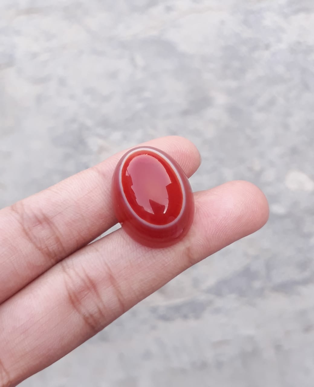 38.4ct Natural Red Eye Agate For Sale - Aqeeq - Dimension 23x18x12mm