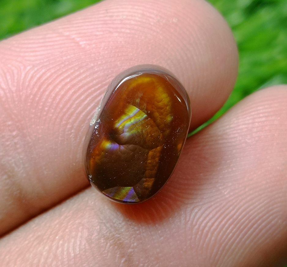 7.25ct Mexican Fire Agate,  Rare Fire Agate, Oval Fire Agate - Perfect gemstone Gift, Yellow-Purple Fire Agate, Dimensions - 13x9x5mm