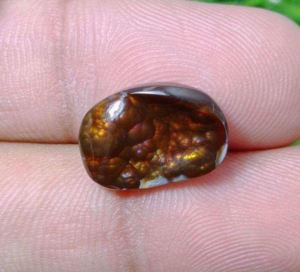 4.7ct Natural Fire Agate from Mexico  , Oval Bubbly Fire Agate - Perfect gemstone Gift, Dimensions - 15x10 mm