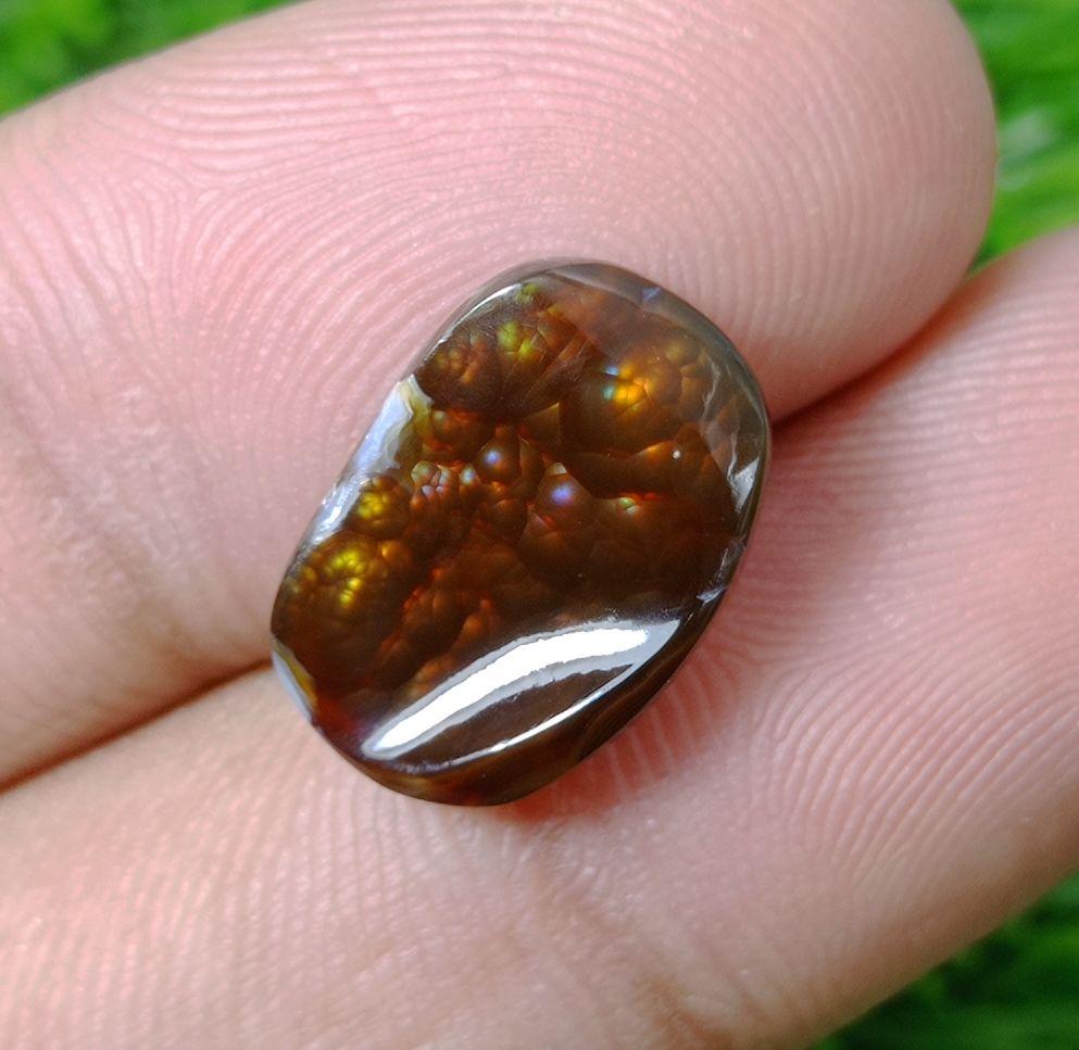 4.7ct Natural Fire Agate from Mexico  , Oval Bubbly Fire Agate - Perfect gemstone Gift, Dimensions - 15x10 mm