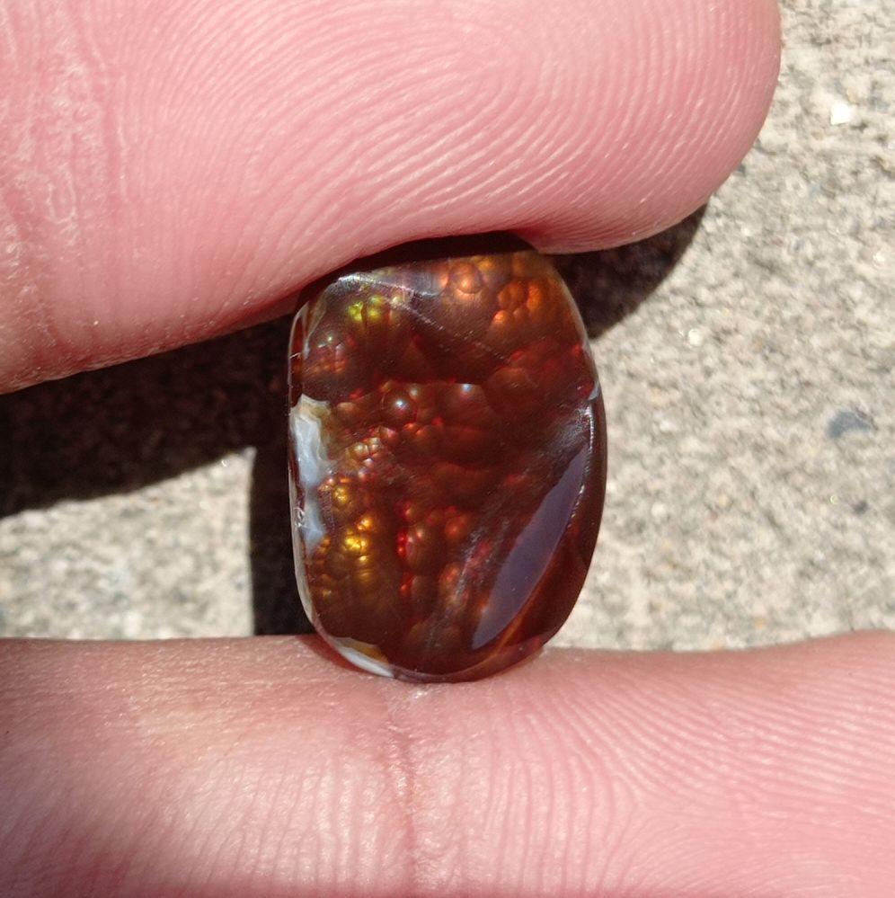 4.7ct Natural Fire Agate from Mexico  , Oval Bubbly Fire Agate - Perfect gemstone Gift, Dimensions - 15x10 mm