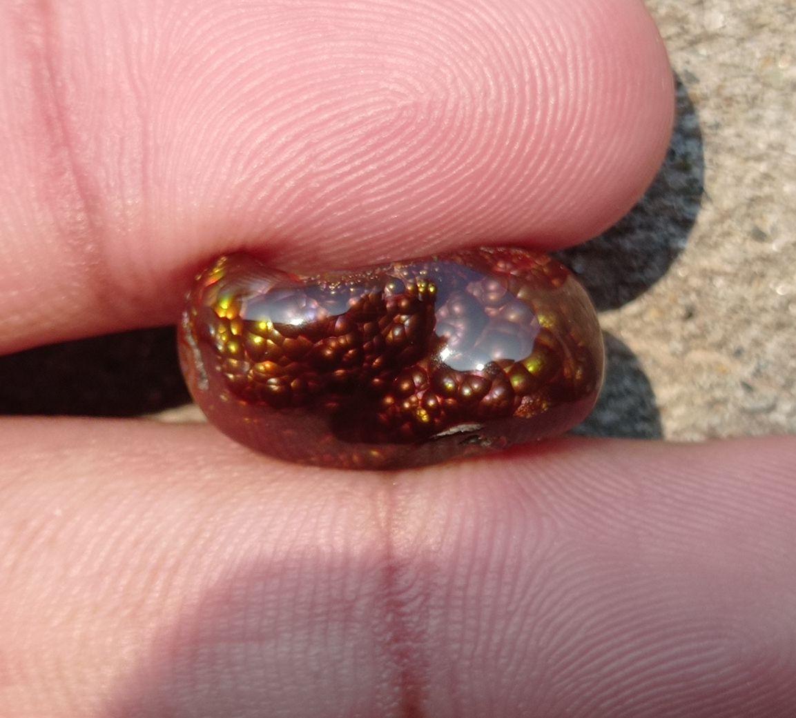 10.7ct Natural Curved Mexican Fire Agate, Rare Gemstone than Diamonds, Bubbly Fire Agate, Dimensions-19x11mm