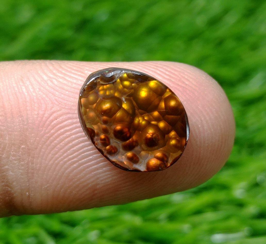 Unique Bubbly Rare Fire Agate Carving - Agata Da Fuego