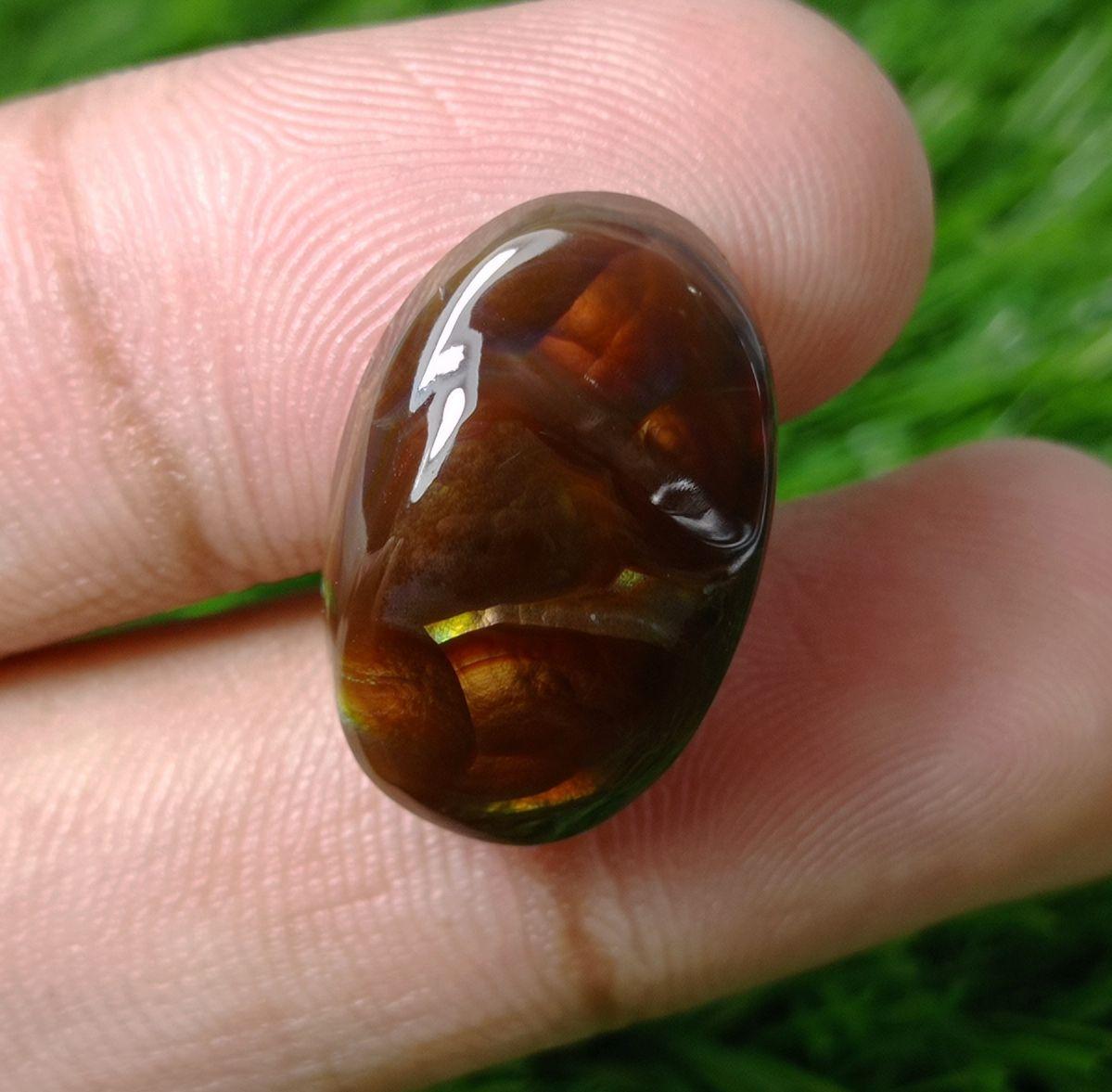 17.5ct Mexican Fire Agate,  Rare Fire Agate, Curved Oval Cabochon Fire Agate - Perfect gemstone Gift ,Dimensions  - 22x14 mm