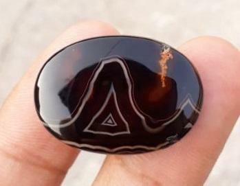 39ct Black Fortified Agate -  Sulaimani Aqeeq -28x20mm