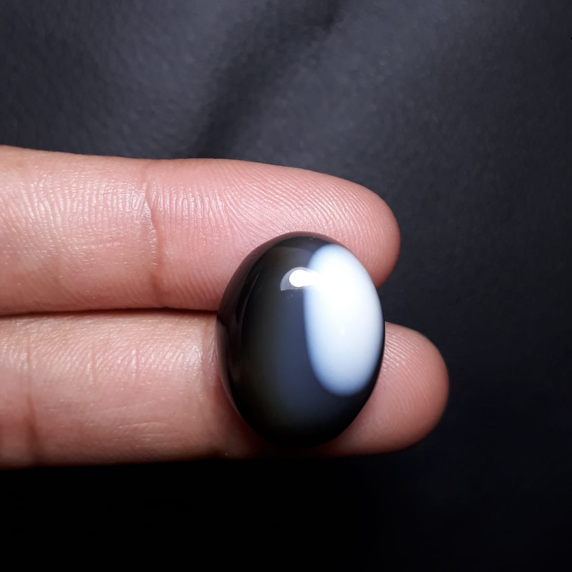 18ct Black Onyx - Beautiful Onyx Gemstone - Onyx Agate - Dimension 19x16x8mm