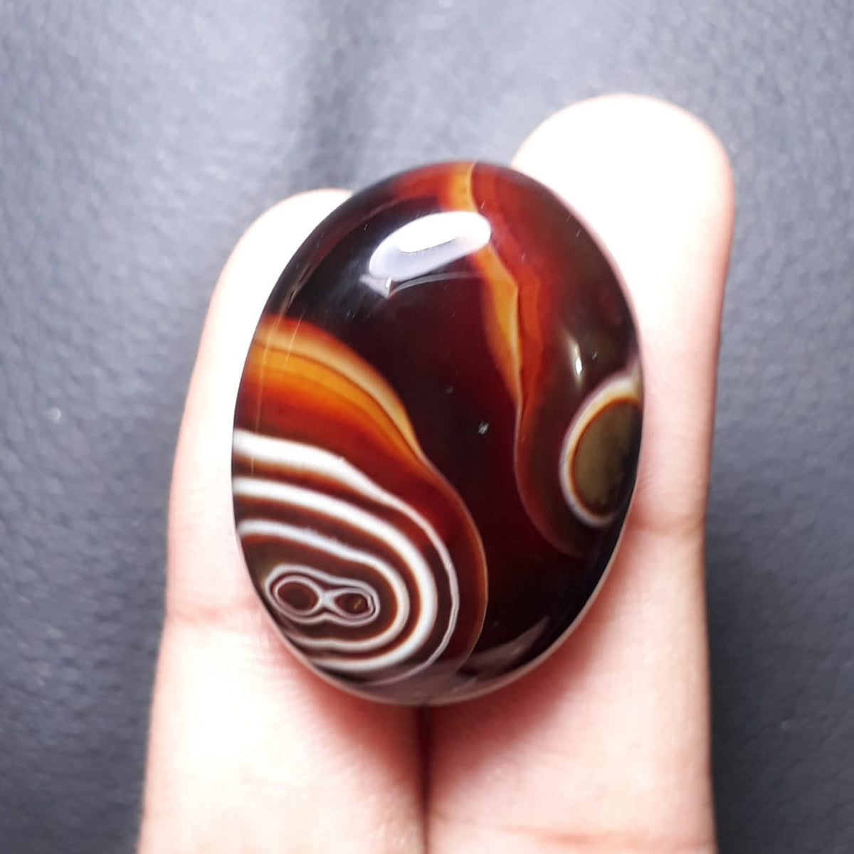 46.2ct Fortification Pattern in Layered Agate - Sulaimani Aqeeq - Dimension 29x21x9mm