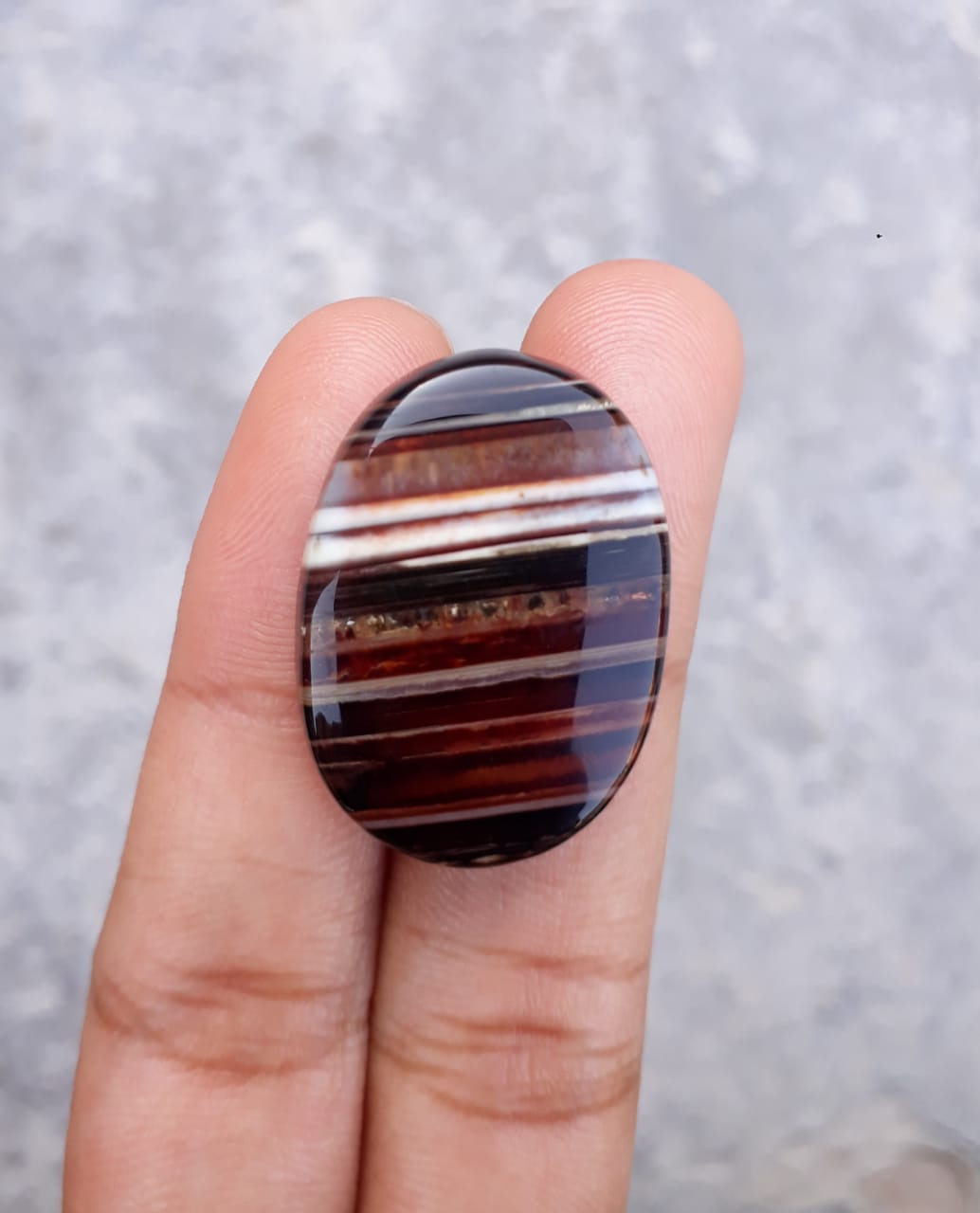 29ct Banded Agate-Sulaimani Aqeeq - 29x21mm