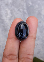 18.5ct Black Onyx - Beautiful Onyx Gemstone - Onyx Agate - 21x18mm