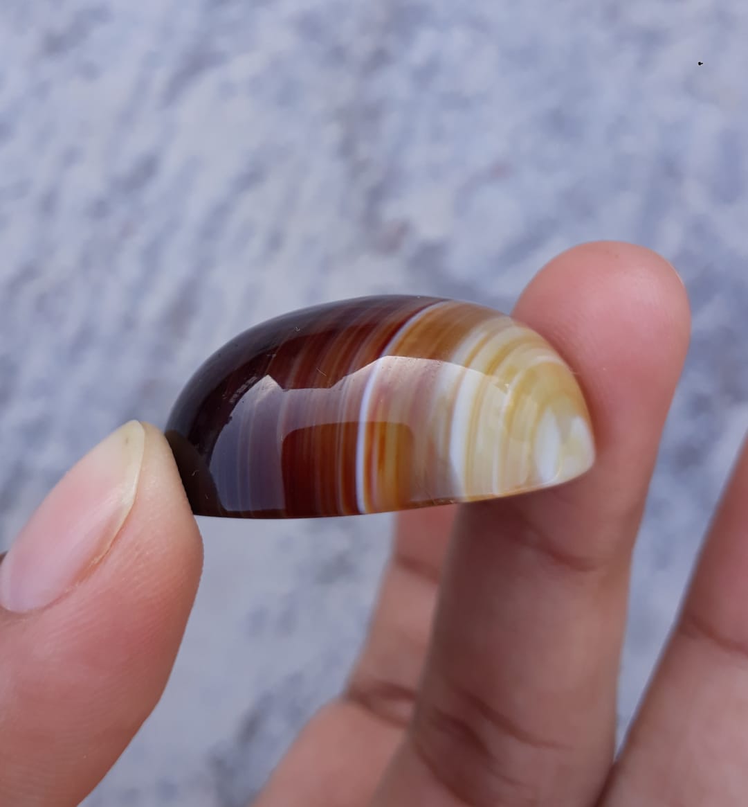 63ct Brown / Yellow Banded Agate - Sulaimani Aqeeq - 32x22x14mm